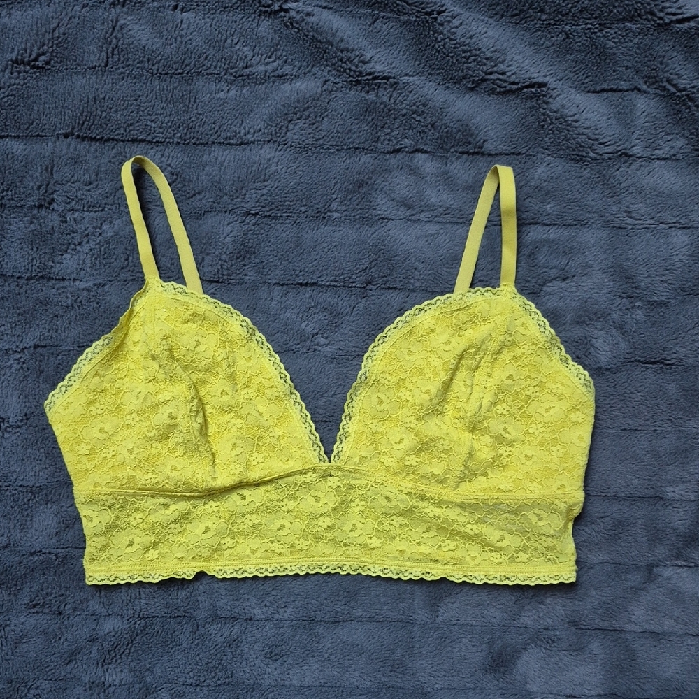 NWOT Chartreuse Lace Bralette, Size Large!